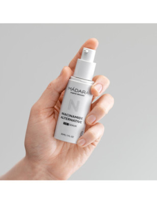 Sérum Botanique Alternatif Niacinamide 5 en 1 – Éclat et uniformité