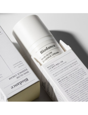 Crème-essence hydratante - Éclat et Hydratation Profonde